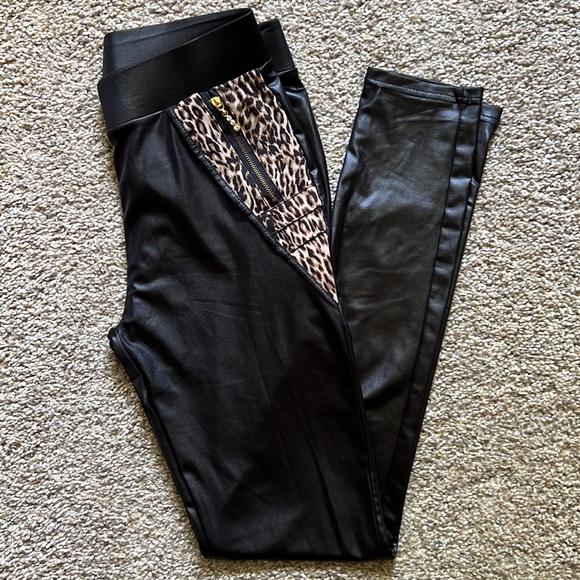 Pleather skinny pants - Picture 5 of 10